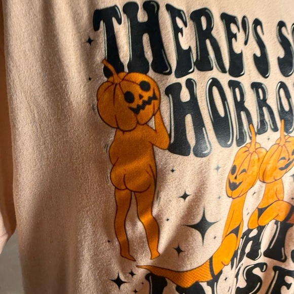 Gildan Halloween Black and Orange Oversized Graphic T-Shirt - Picture 6 of 7